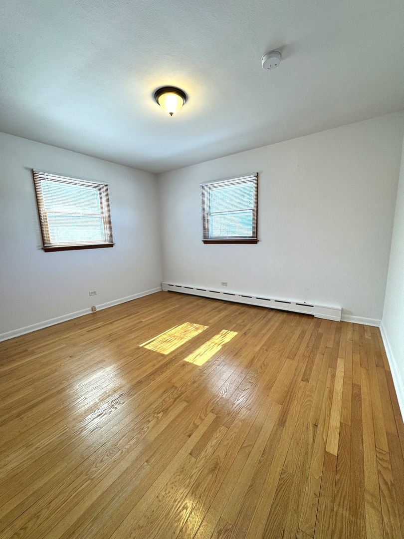 1915 Seymour Avenue Unit: 2