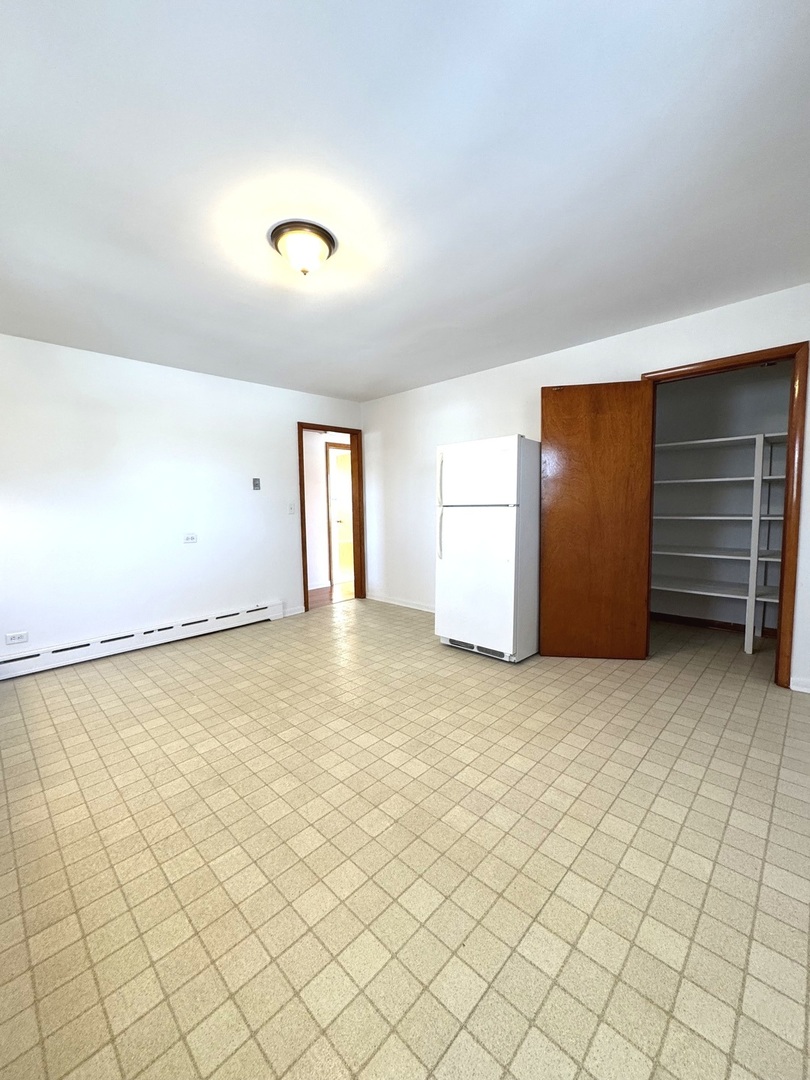 1915 Seymour Avenue Unit: 2