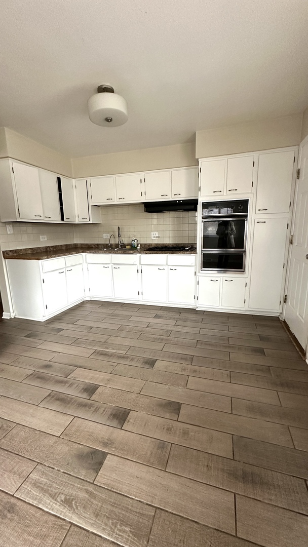 9067 N Clifton Avenue