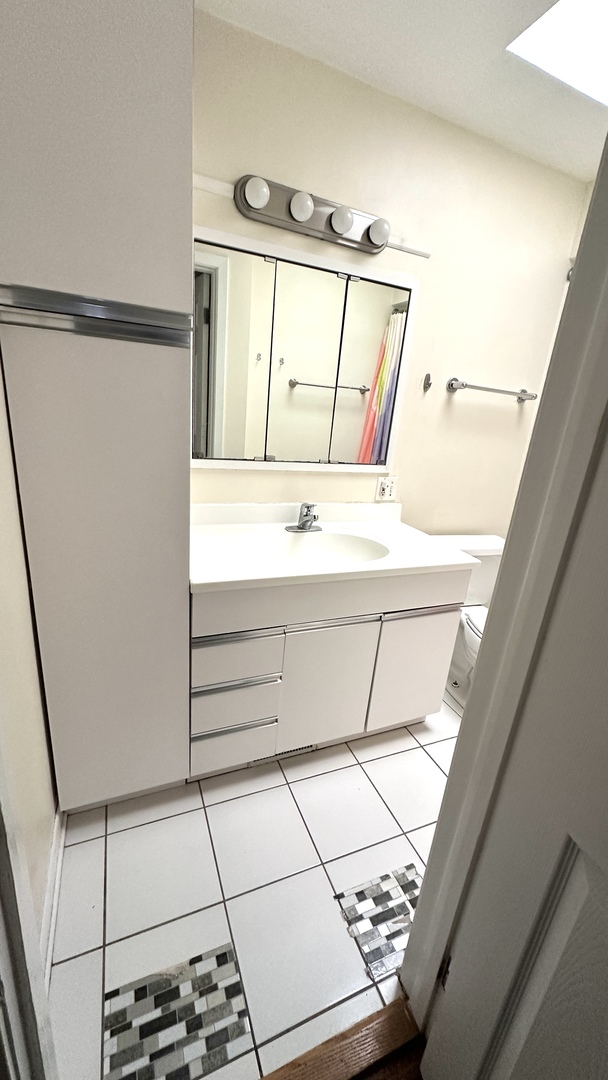 9067 N Clifton Avenue