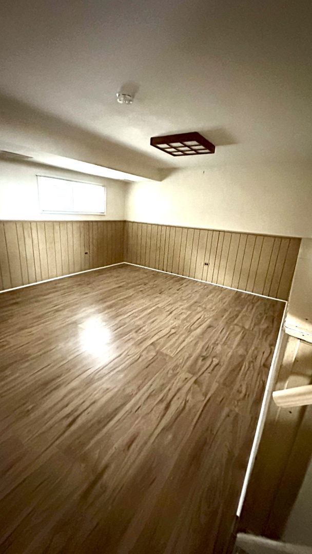 9067 N Clifton Avenue