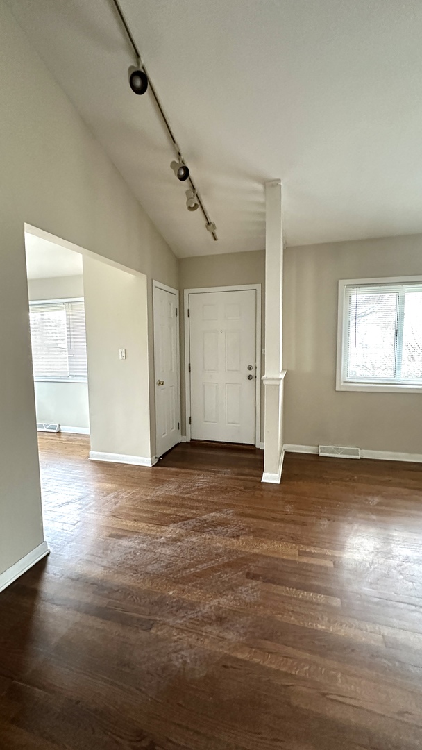 9067 N Clifton Avenue