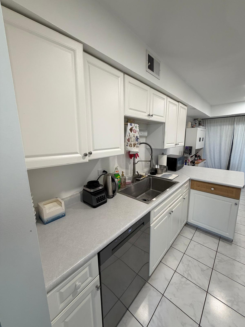 15 Constitution Court