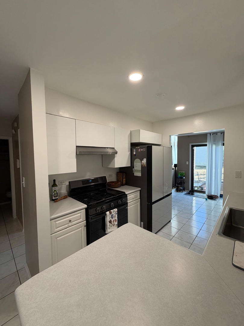 15 Constitution Court