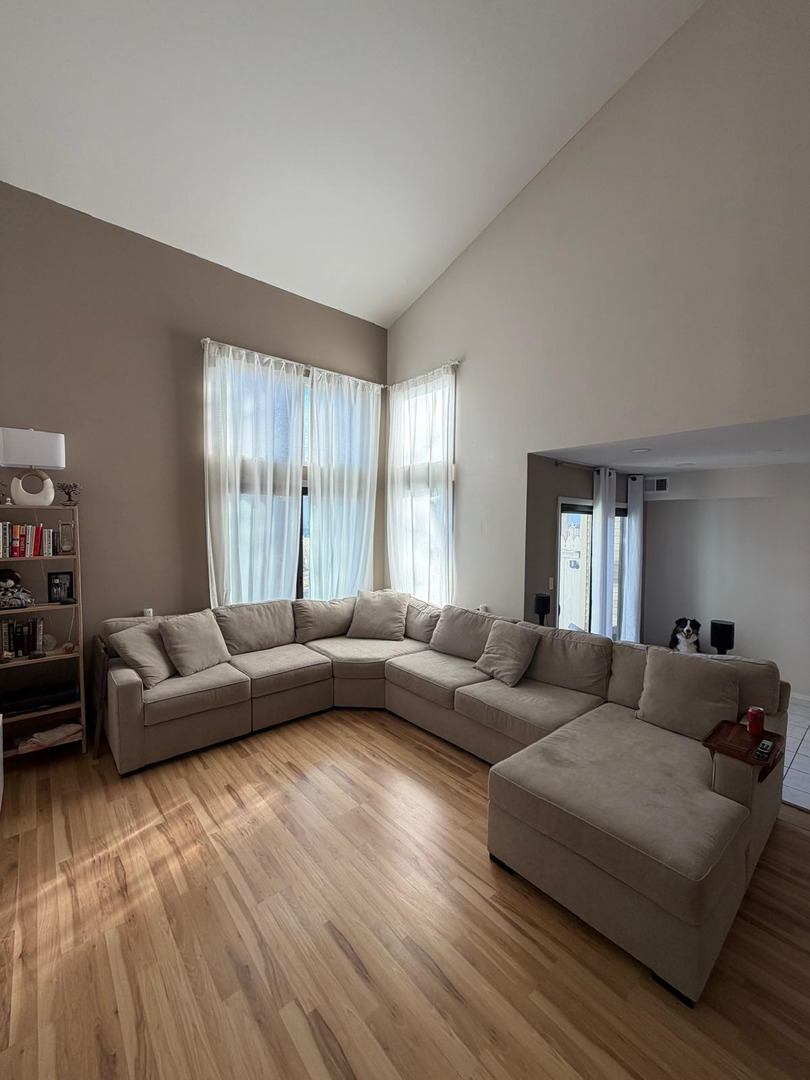 15 Constitution Court