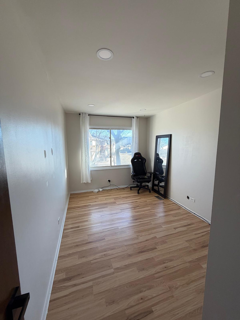 15 Constitution Court