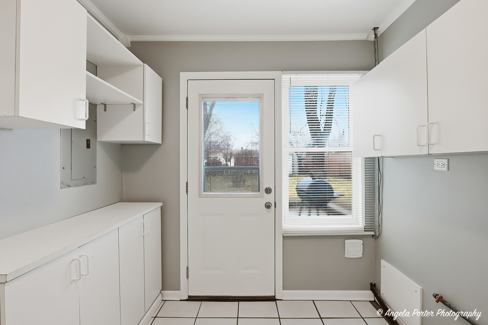 127 S Hawthorne Boulevard