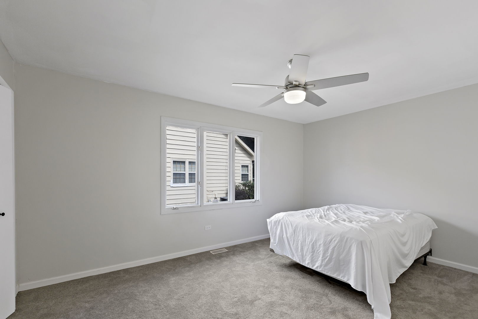 7 Woodhead Drive