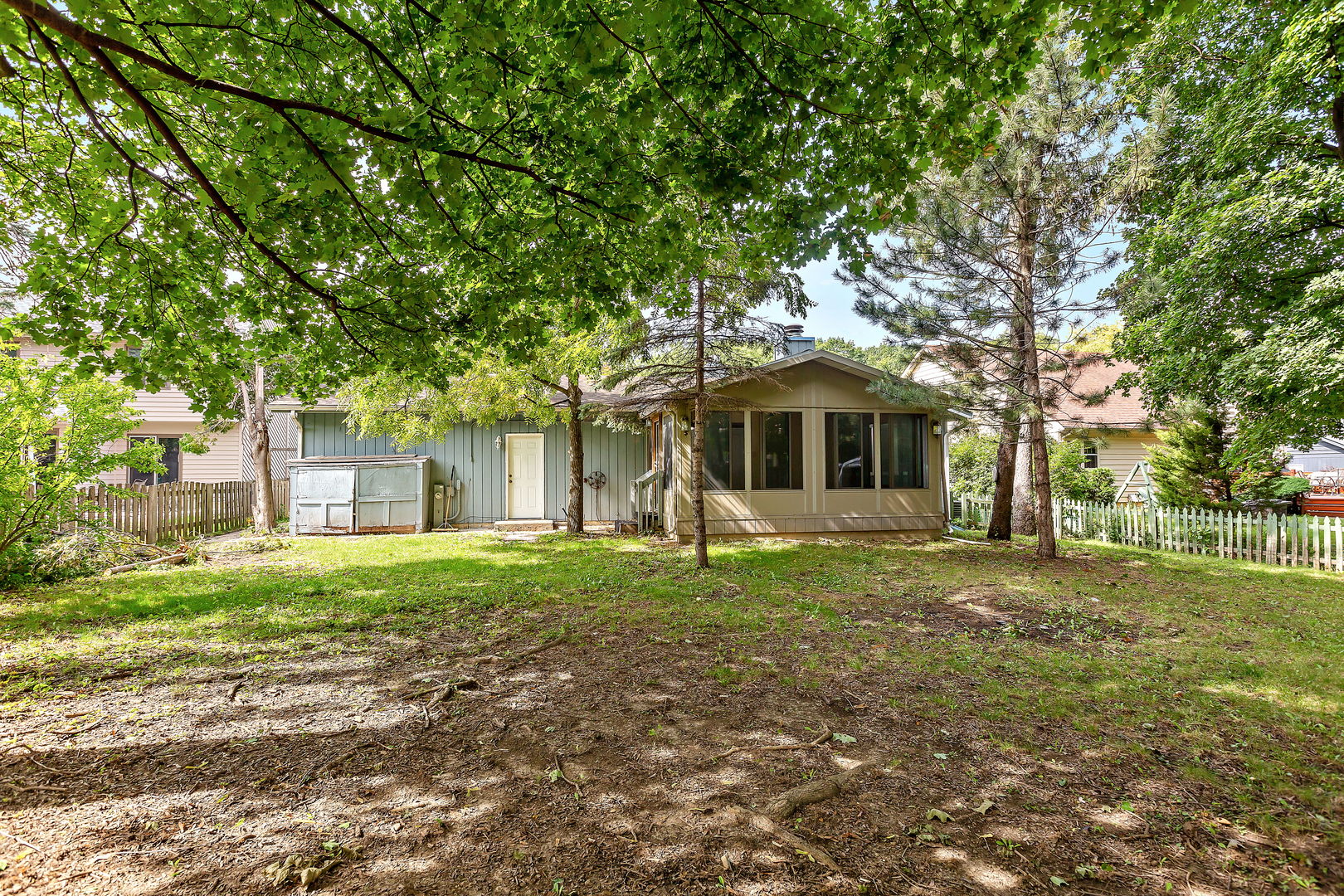 7 Woodhead Drive