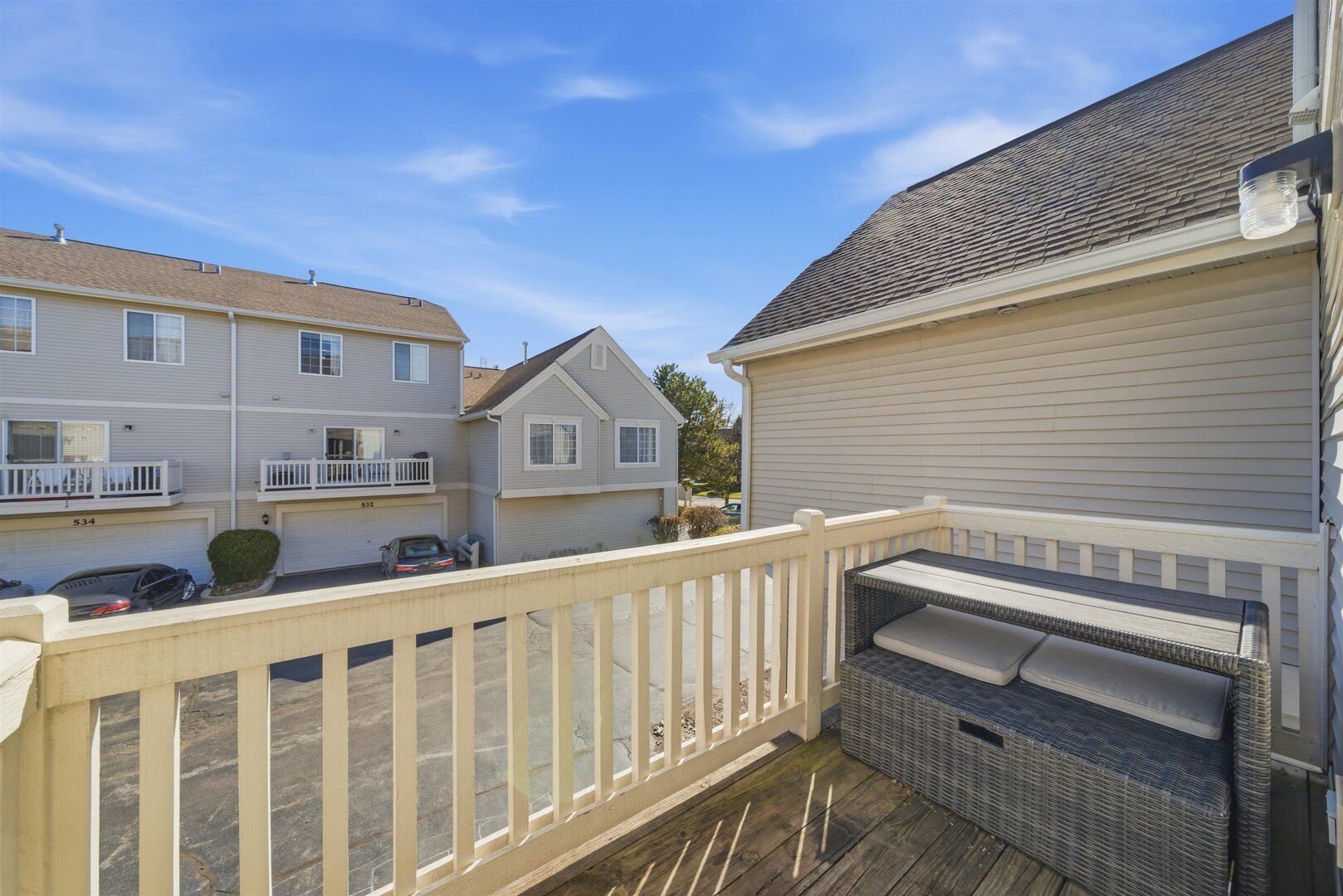 542 Cary Woods Circle