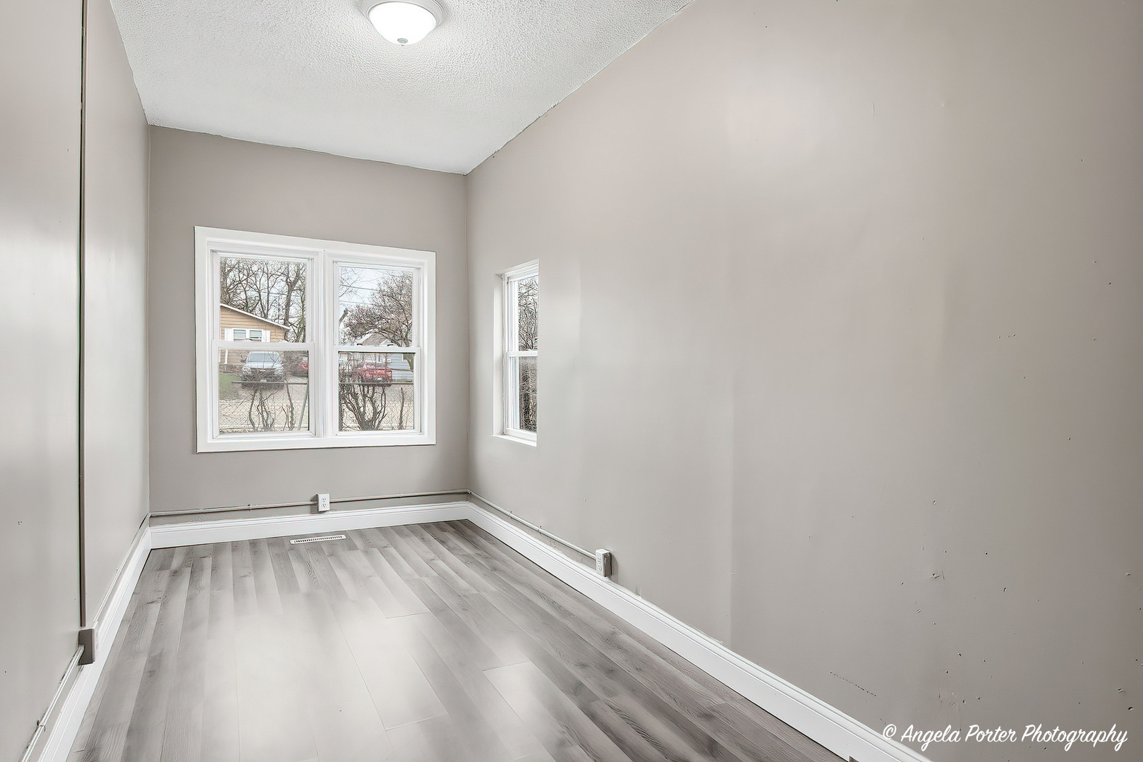 320 E WASHINGTON Street