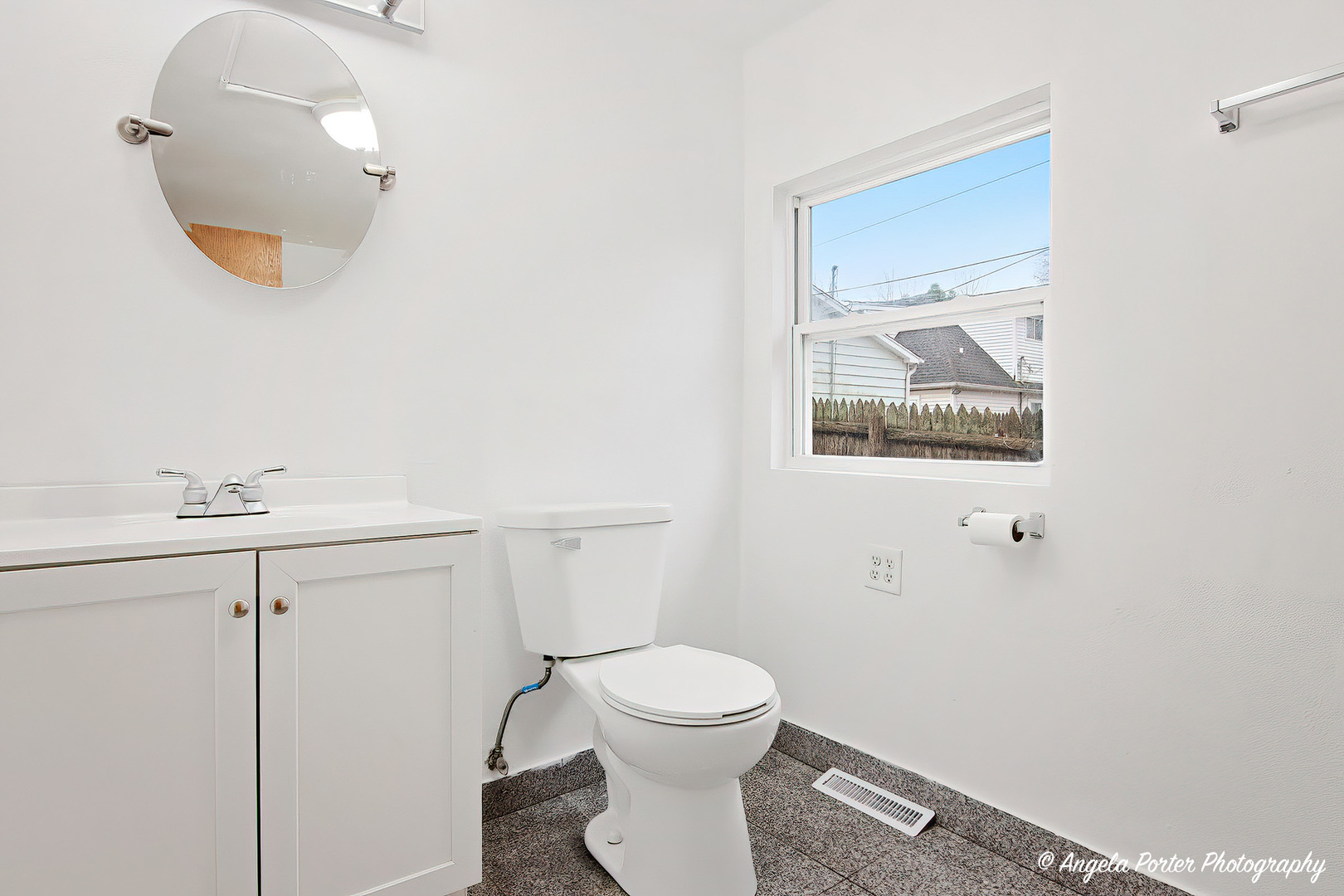 320 E WASHINGTON Street