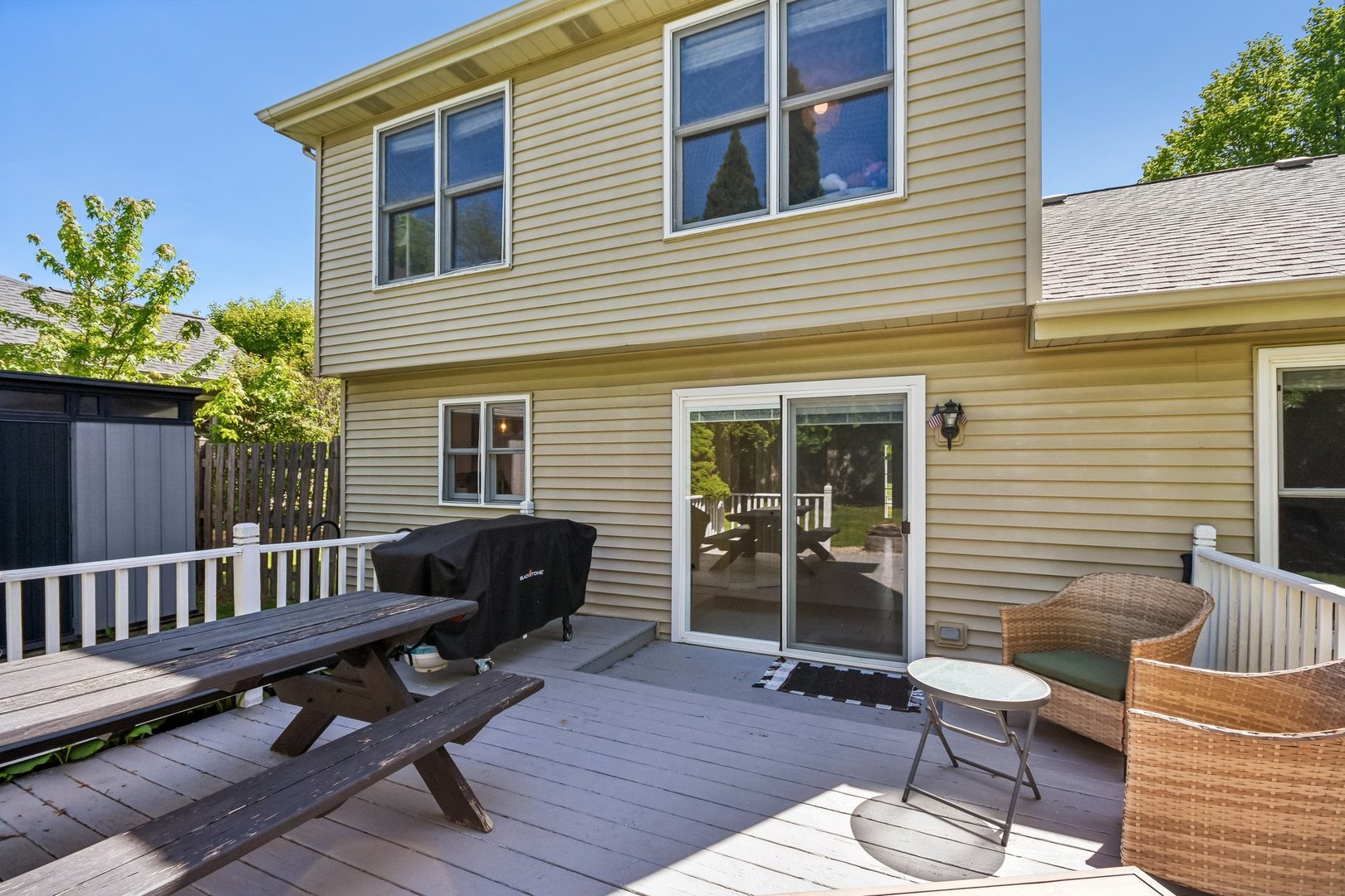 335 FARMHILL Circle