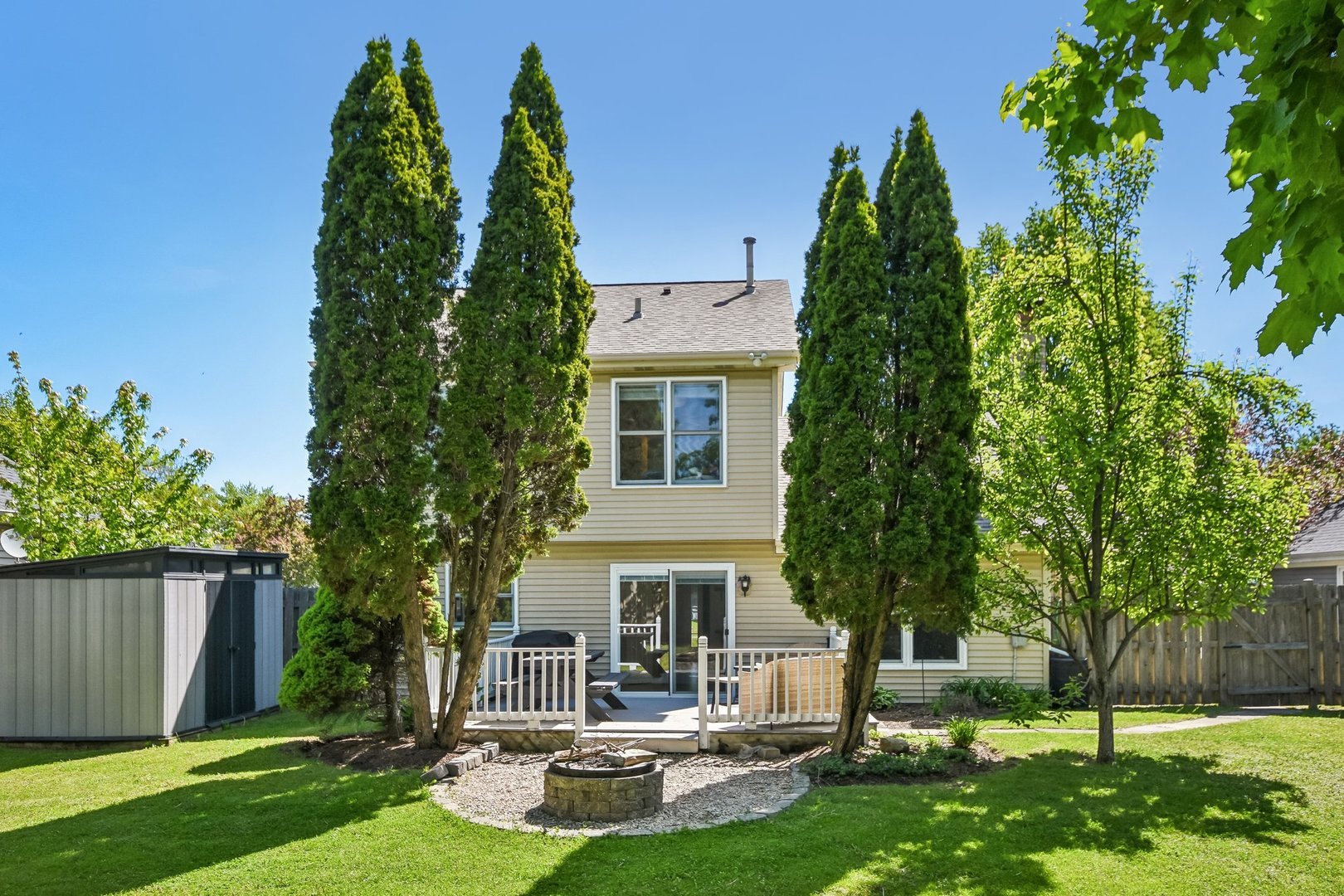 335 FARMHILL Circle