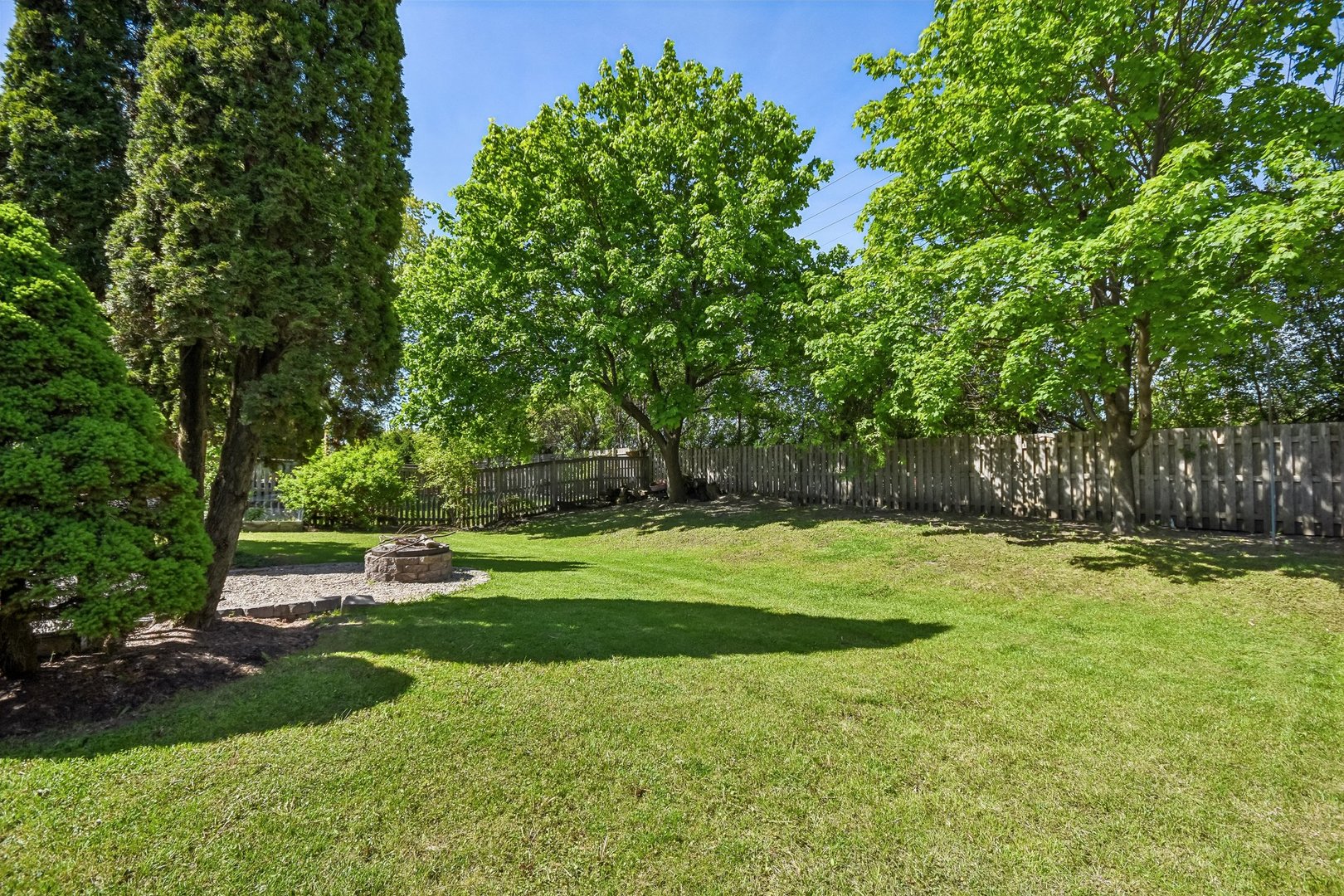 335 FARMHILL Circle