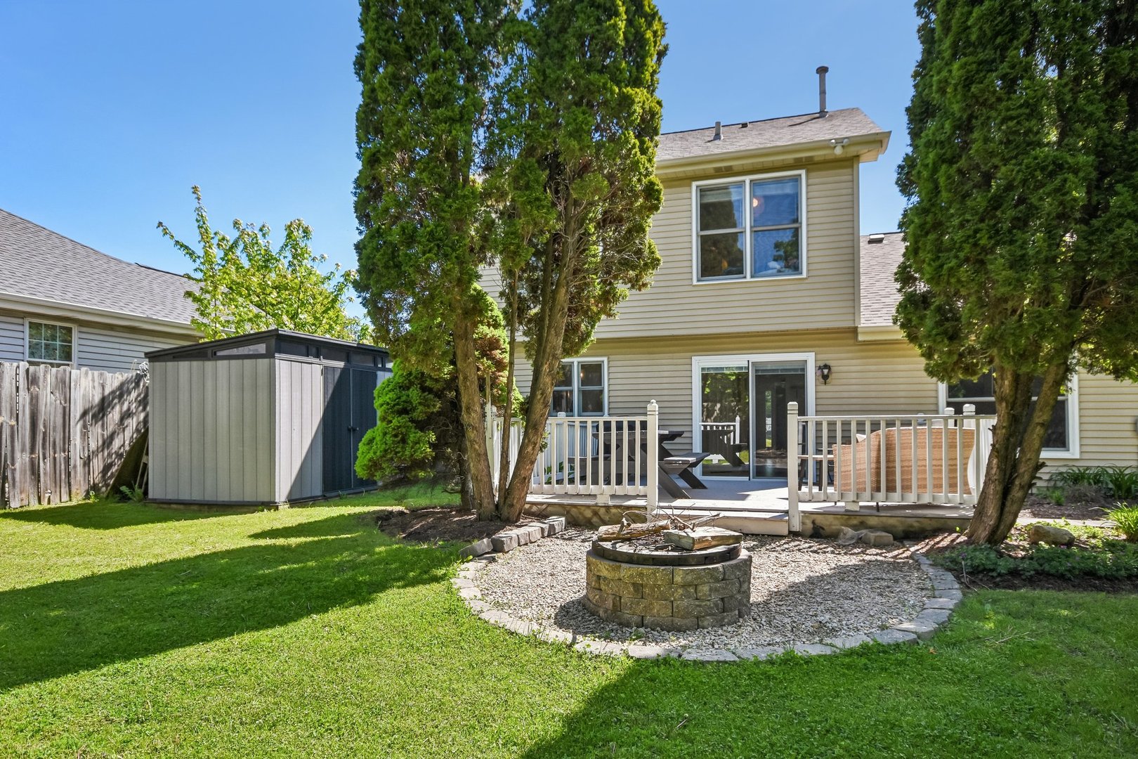 335 FARMHILL Circle