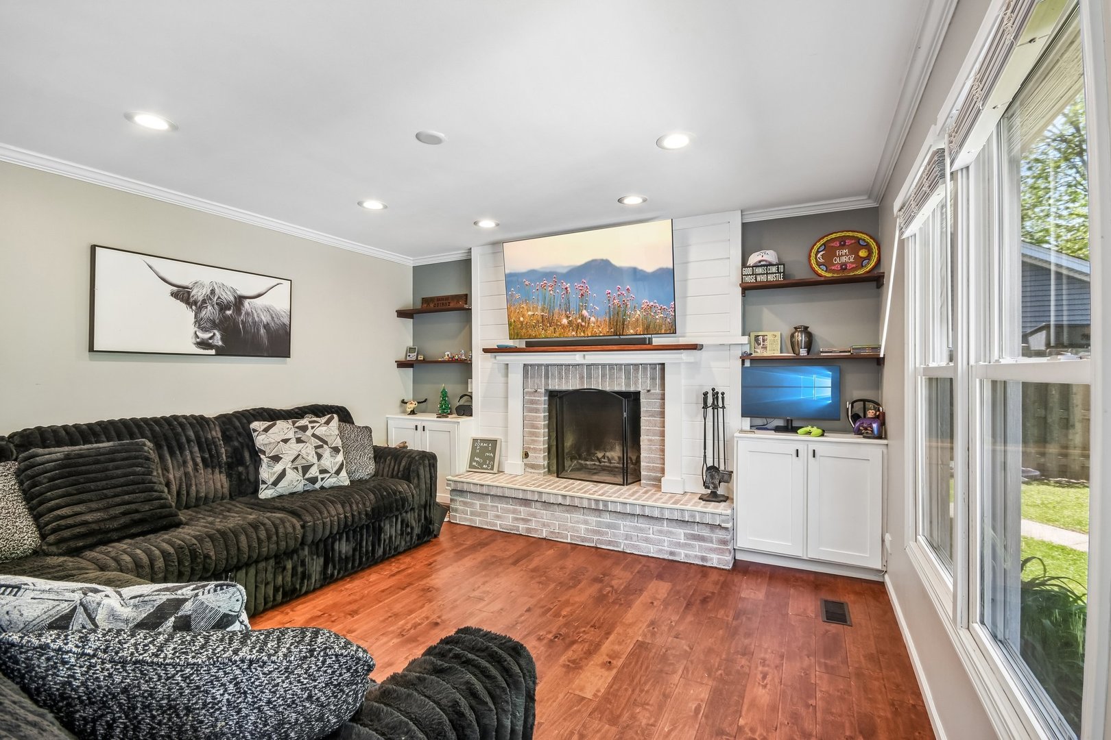 335 FARMHILL Circle