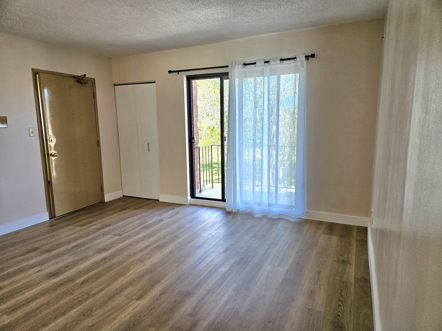 5502 TINDER Drive Unit: 5
