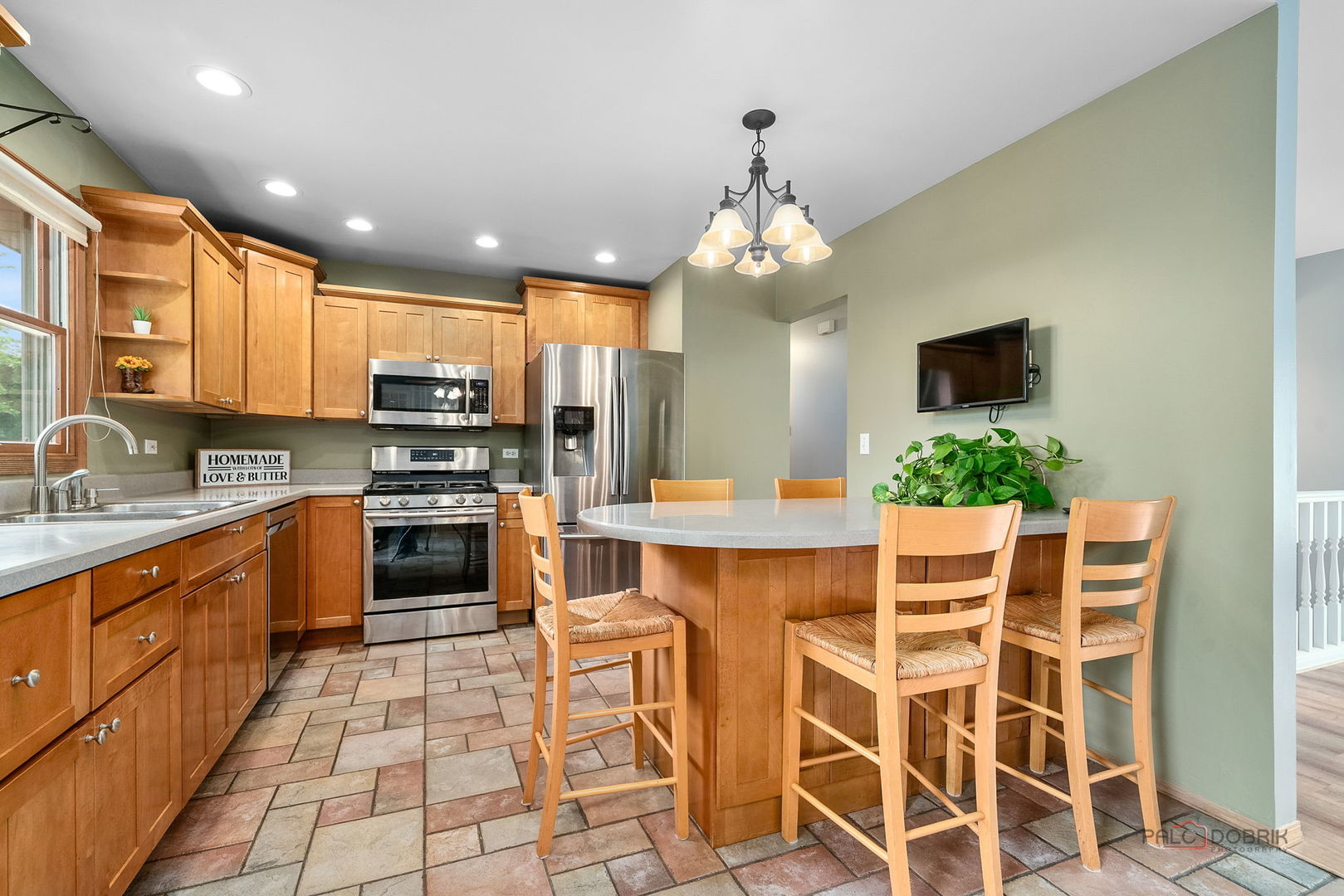 829 Colony Court