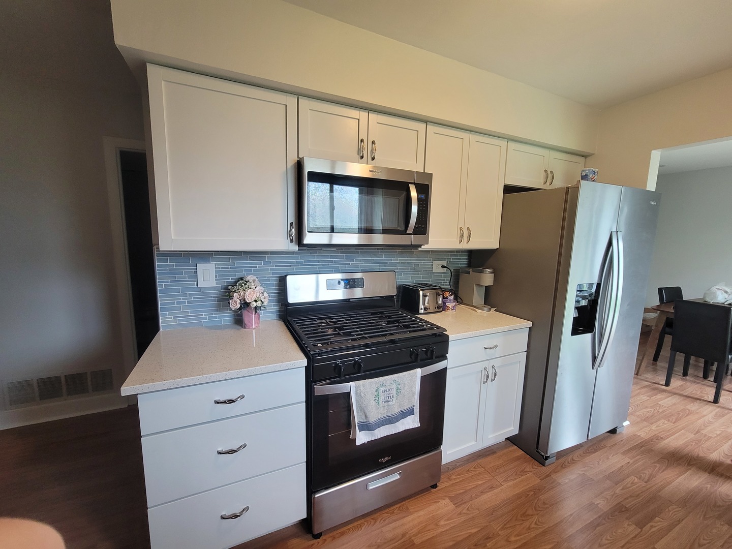 664 Claridge Circle