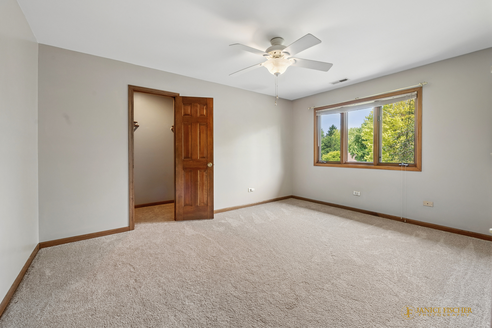 33705 Creek Court