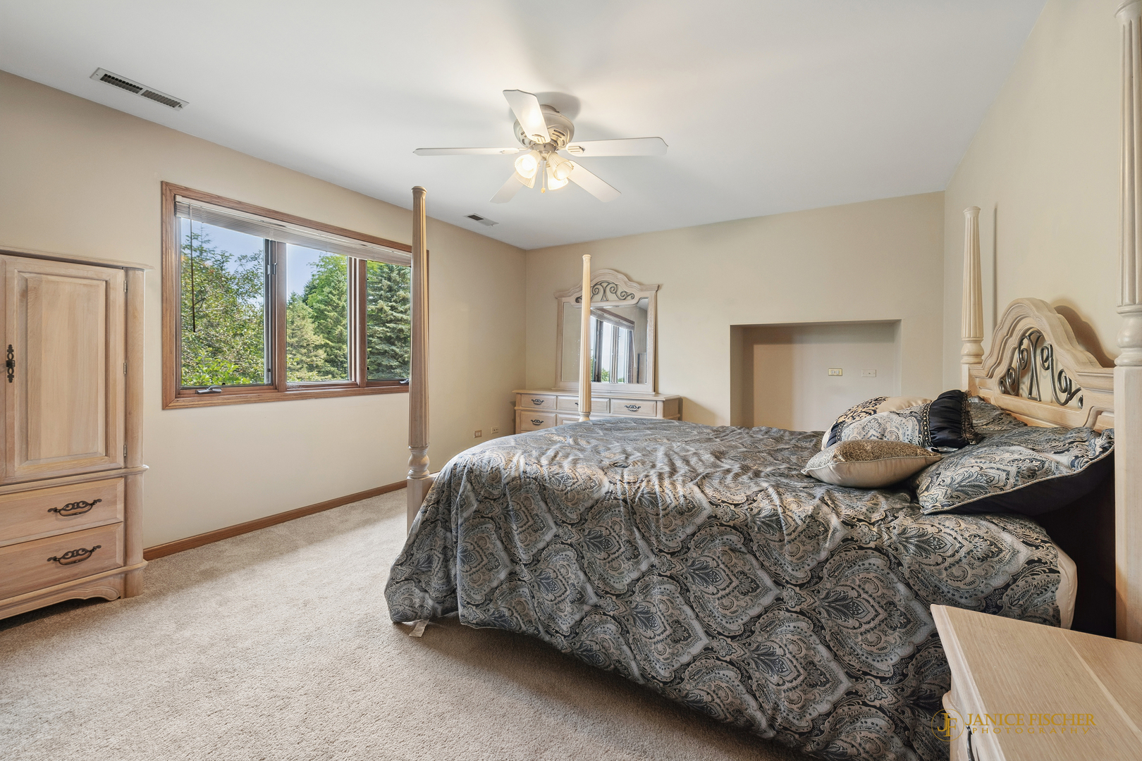 33705 Creek Court