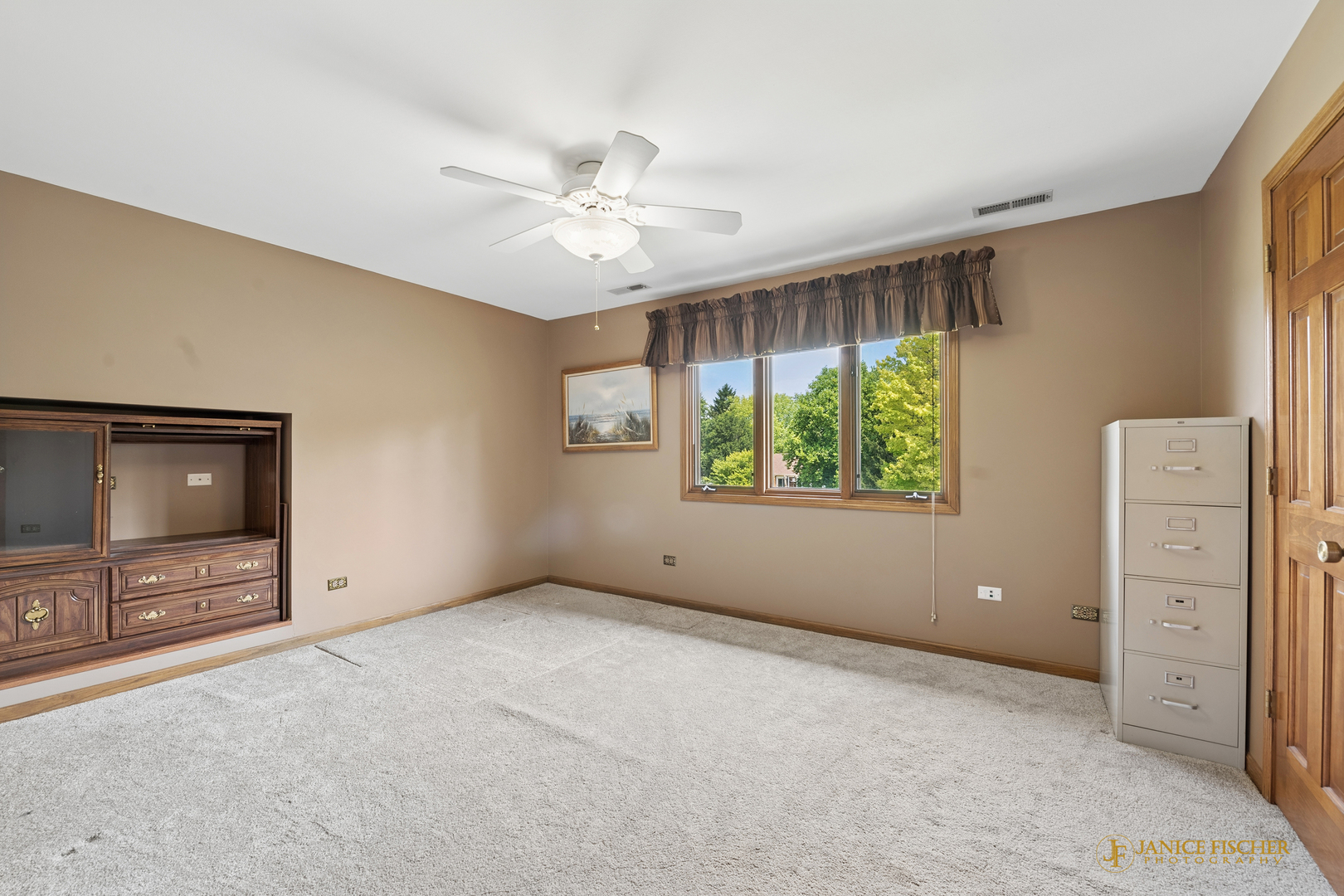 33705 Creek Court