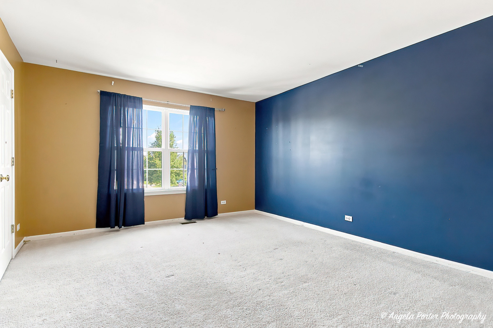 429 W Newbridge Lane
