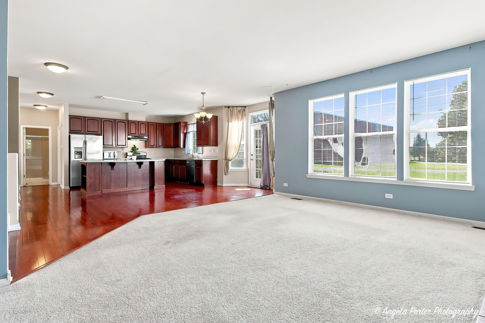 429 W Newbridge Lane