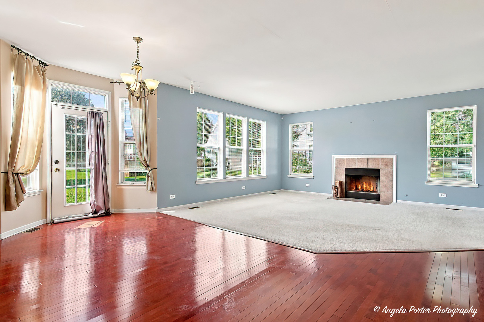 429 W Newbridge Lane