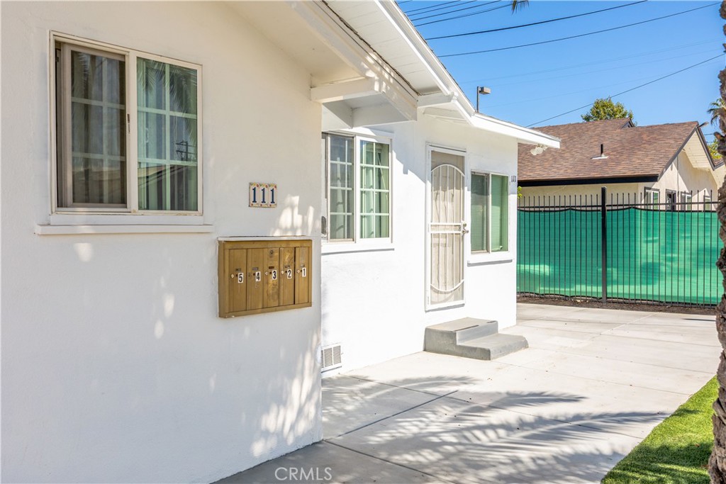 111 S South Lindsay Street
