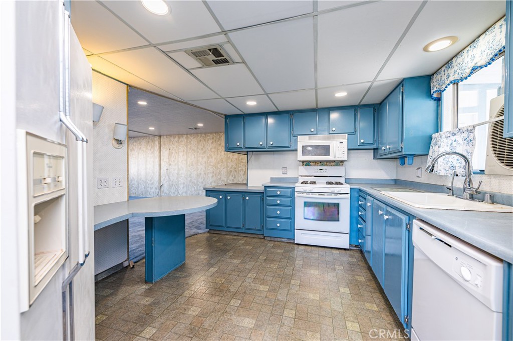 601 N Kirby Street 447