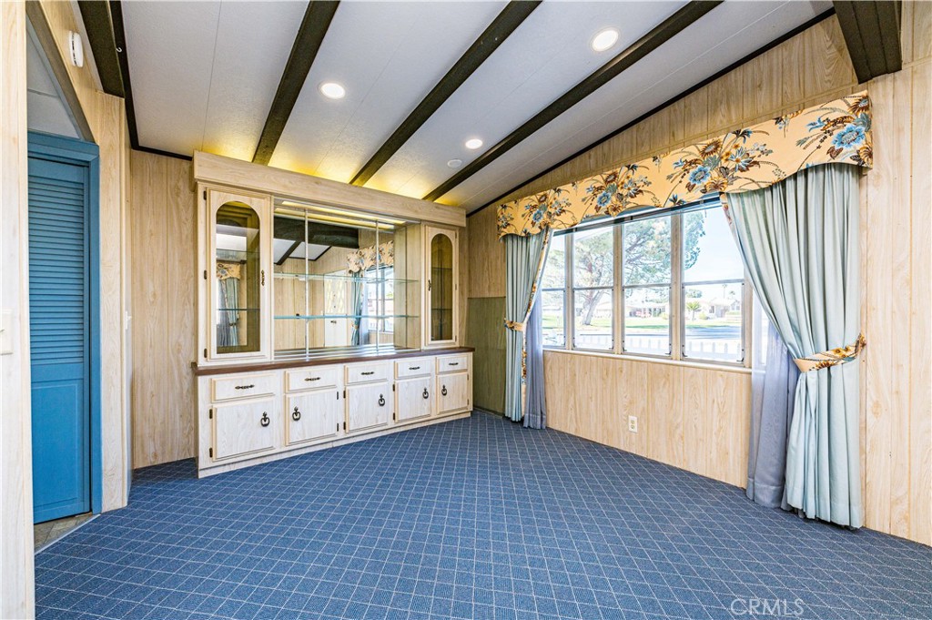 601 N Kirby Street 447