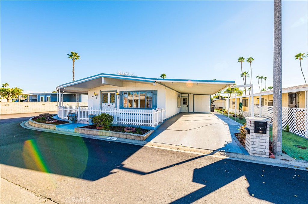 601 N Kirby Street 447