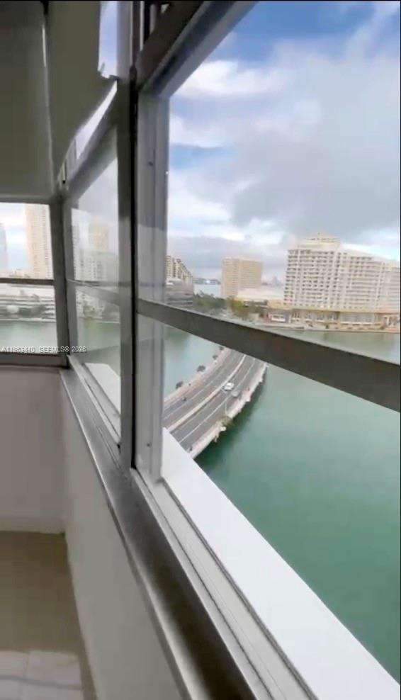 801 Brickell Bay Dr # 1470