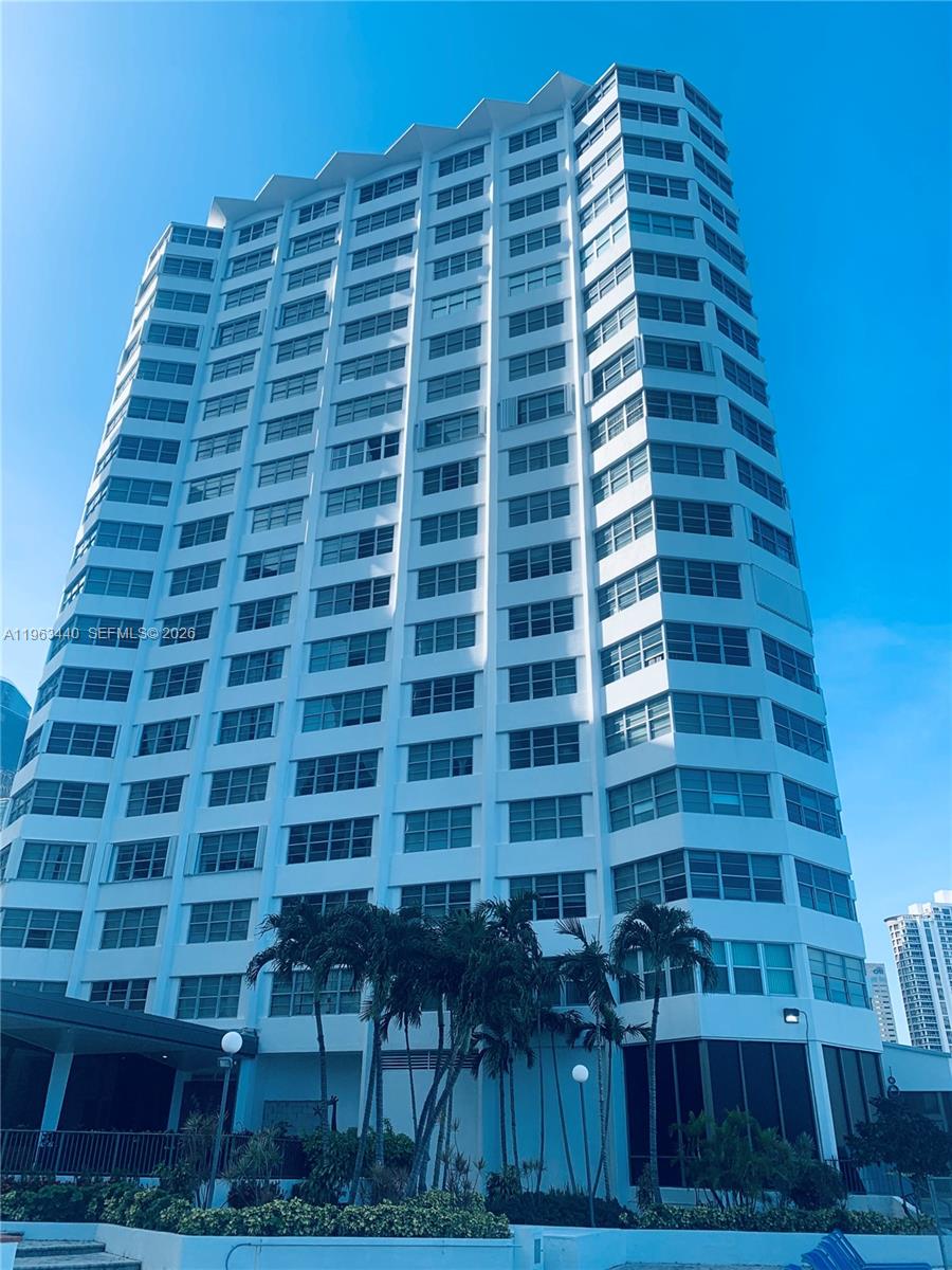 801 Brickell Bay Dr # 1470