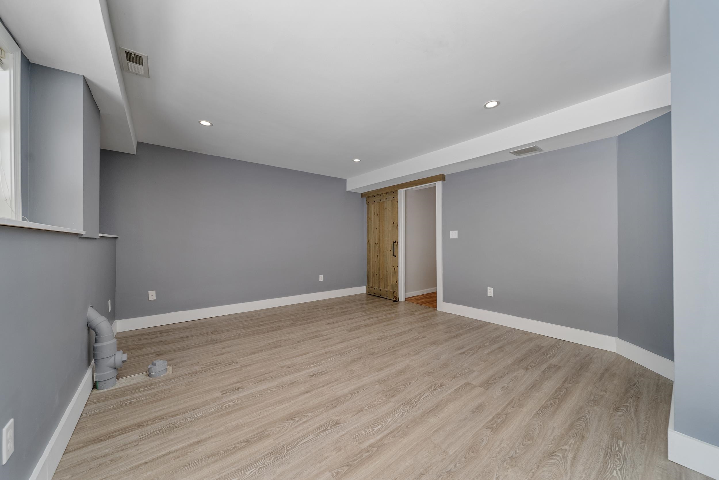 20 Larson Drive Unit: 20