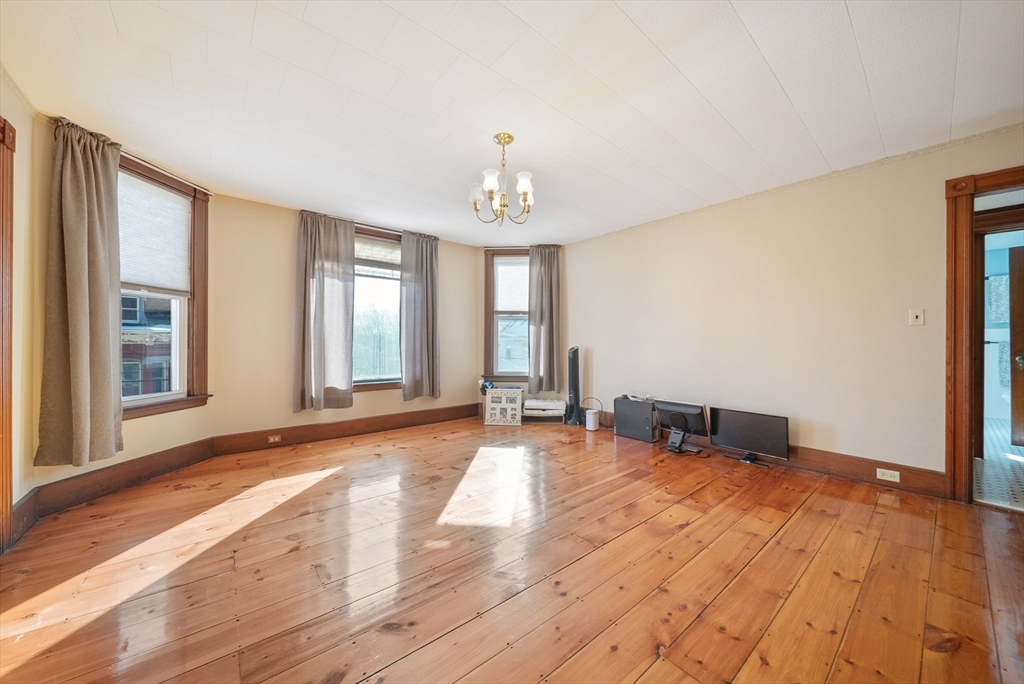 143 Summer St