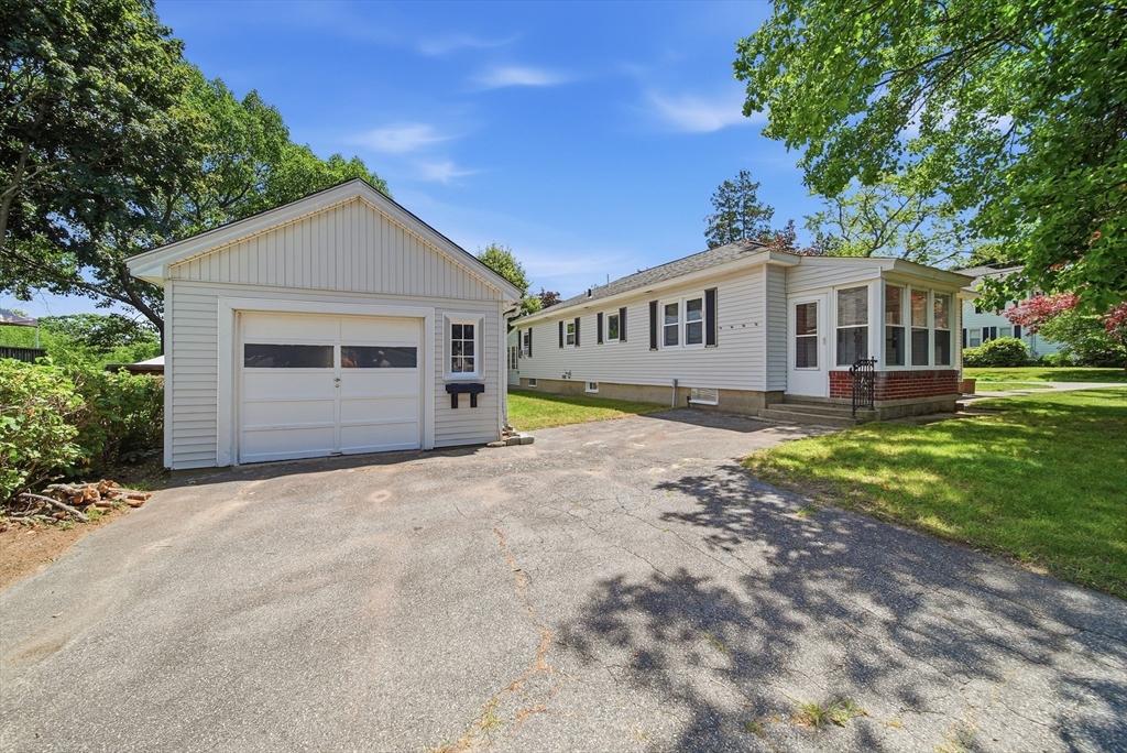 16 Baremeadow St