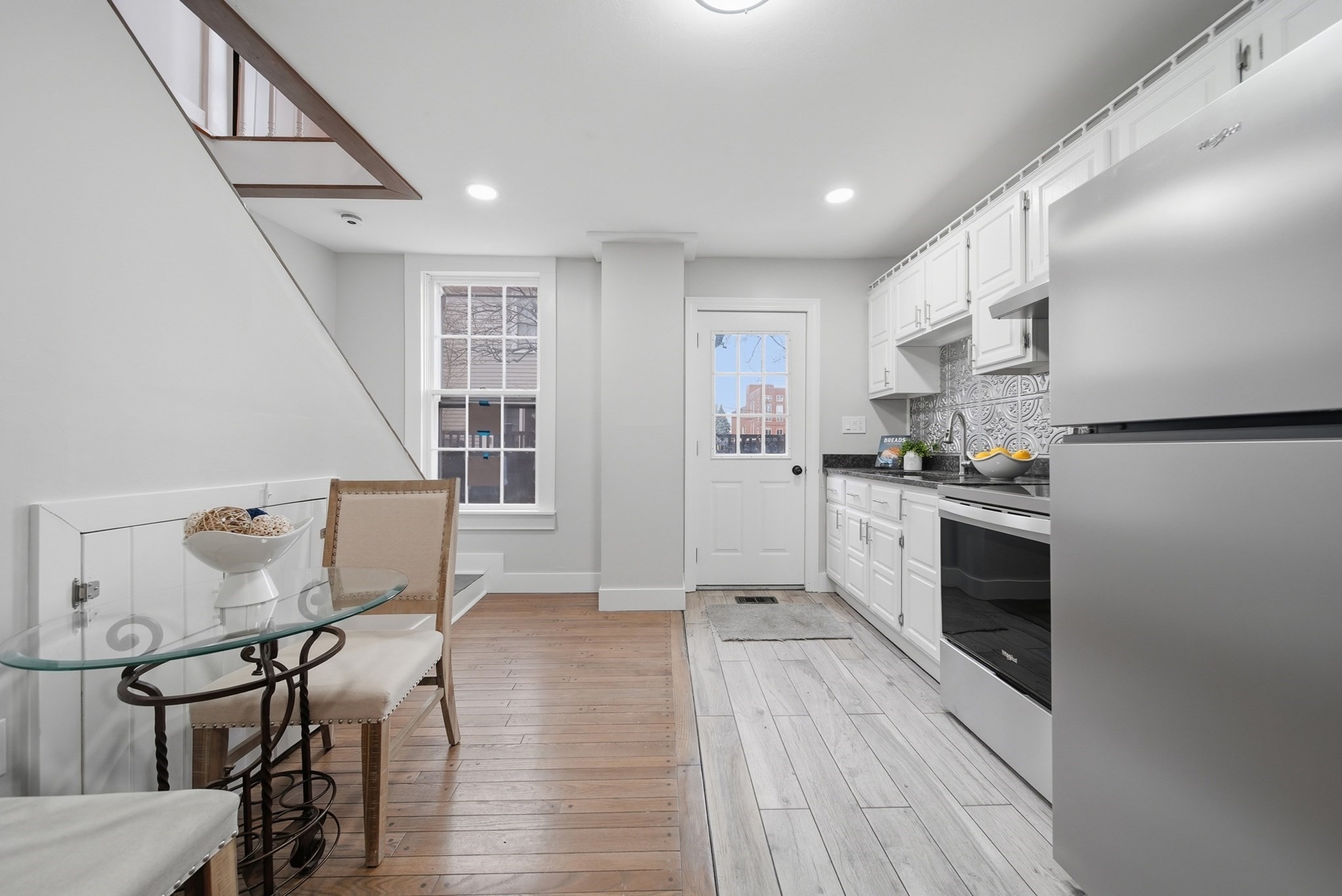 68 Pleasant St # 3