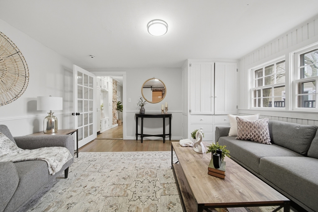 68 Pleasant St # 3