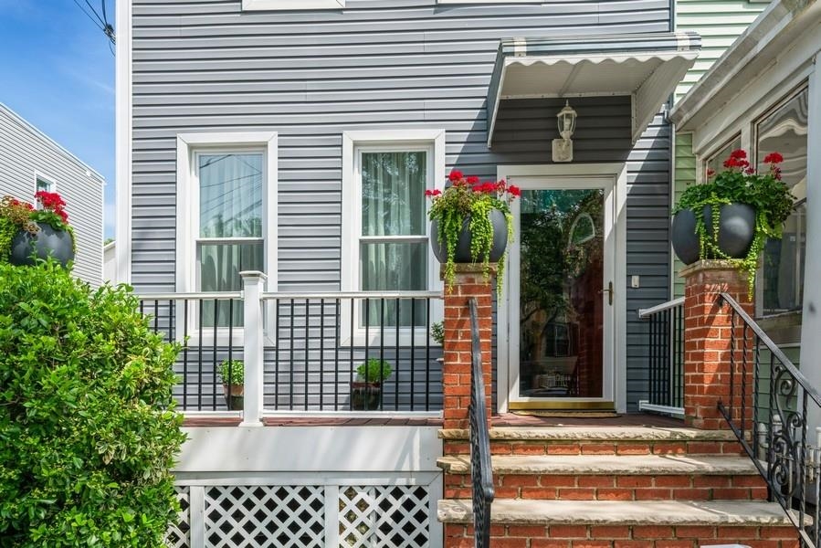 218 OLEAN AVE