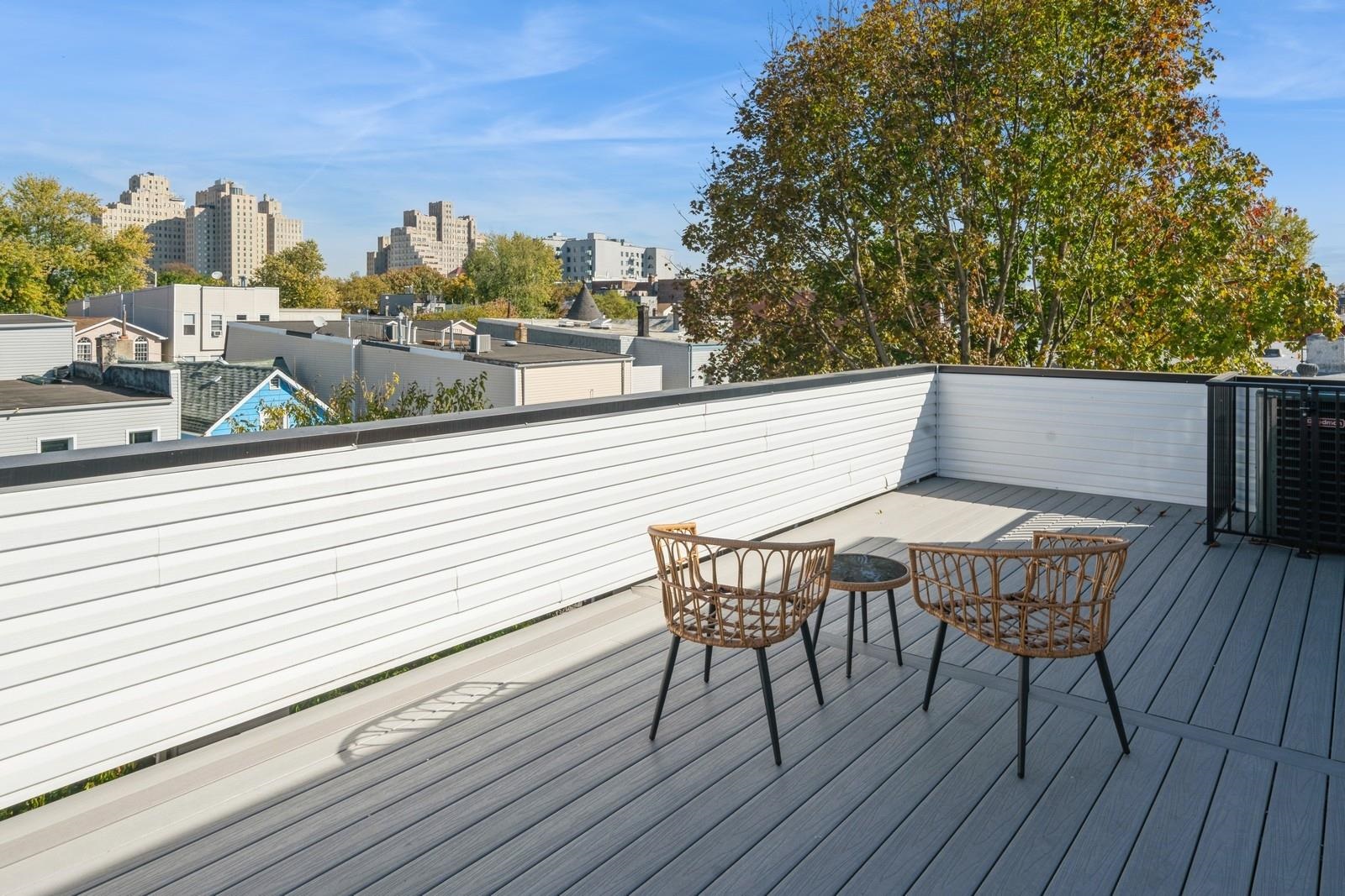 94 ASTOR PL Unit: 2
