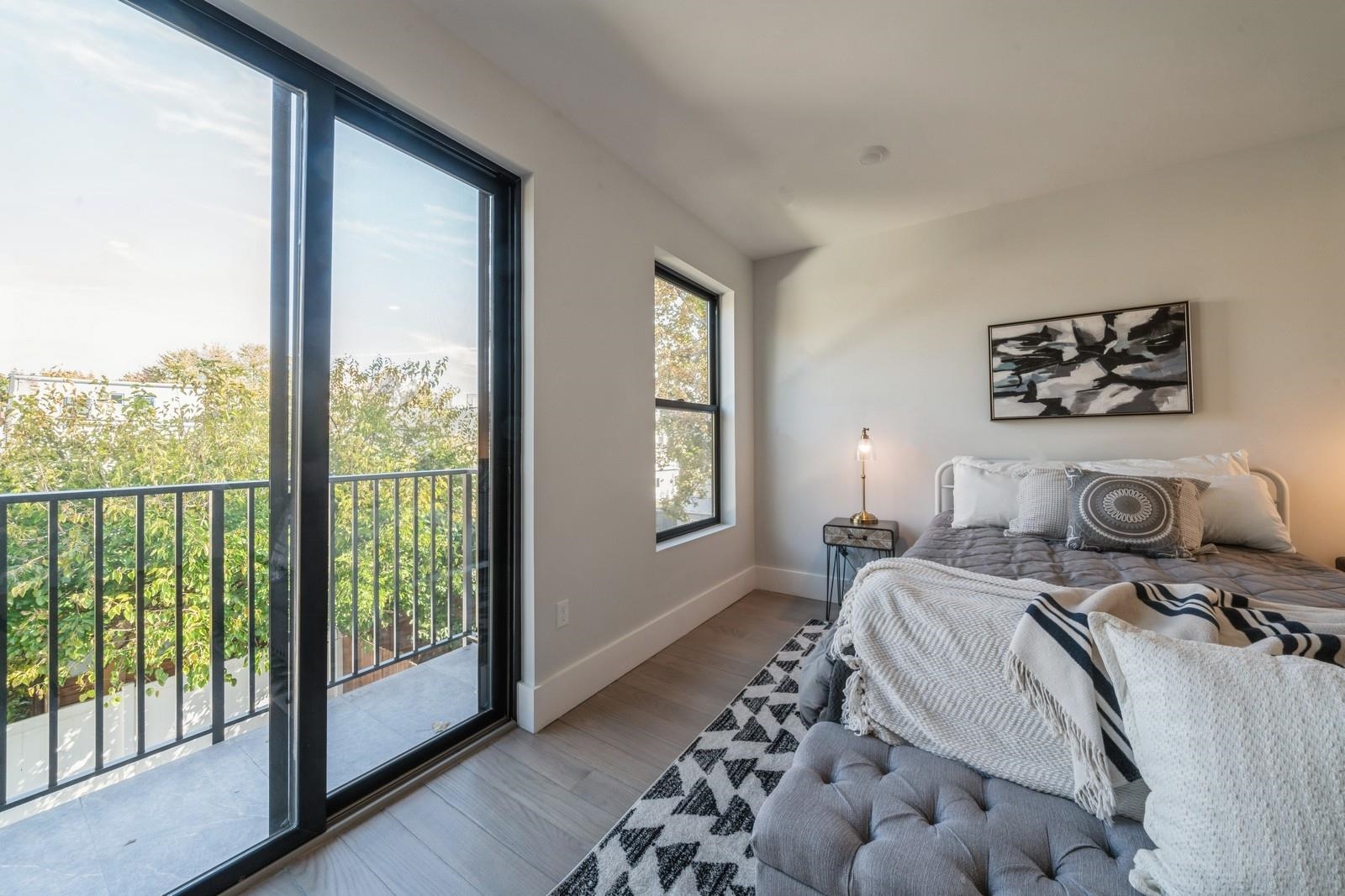 94 ASTOR PL Unit: 2