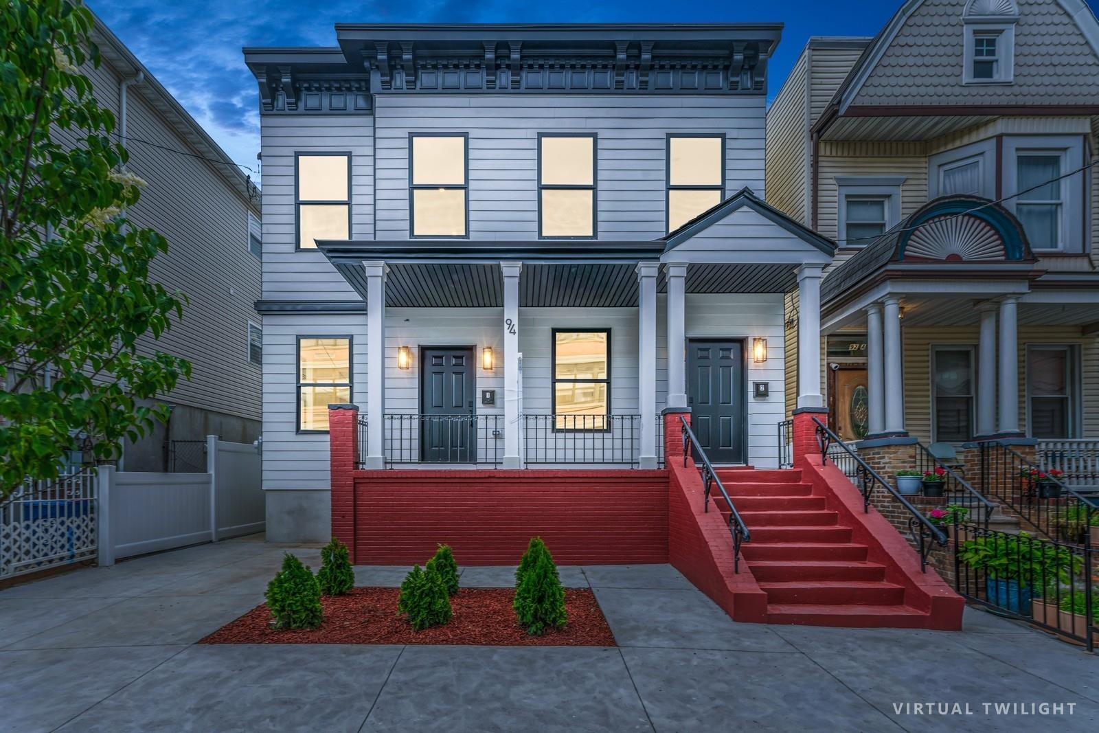 94 ASTOR PL Unit: 2