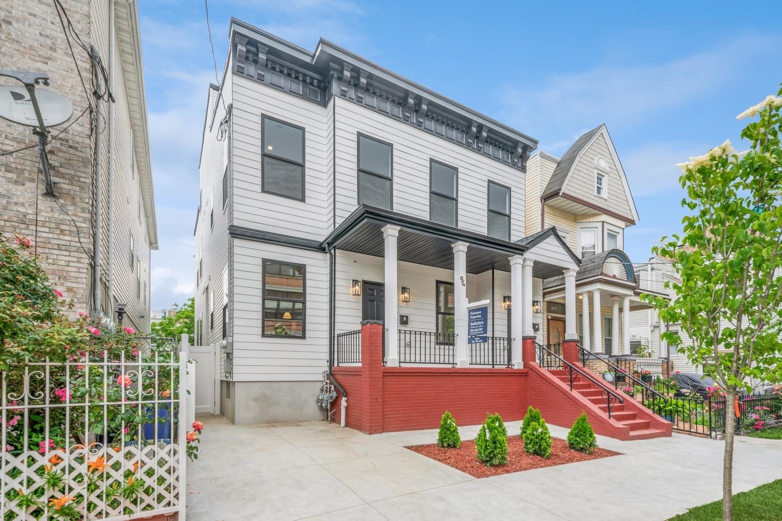 94 ASTOR PL Unit: 2