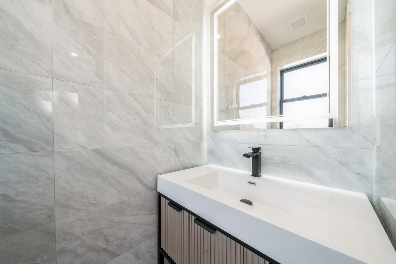 94 ASTOR PL Unit: 2