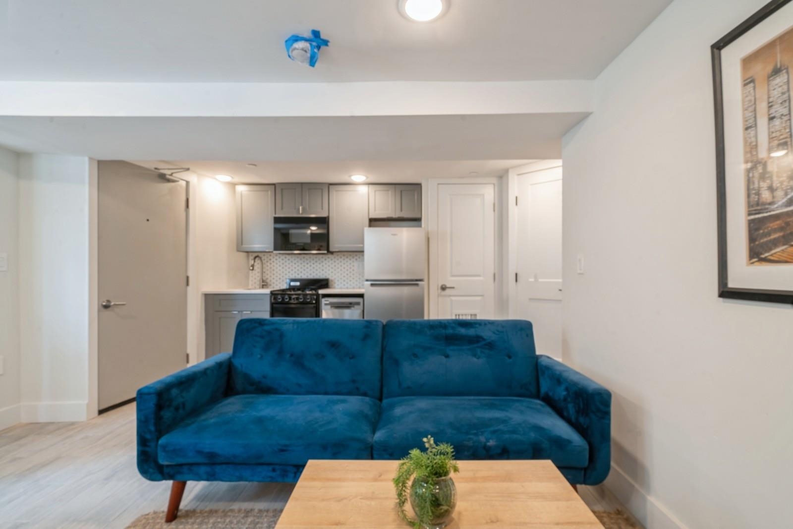 543 PALISADE AVE Unit: 5