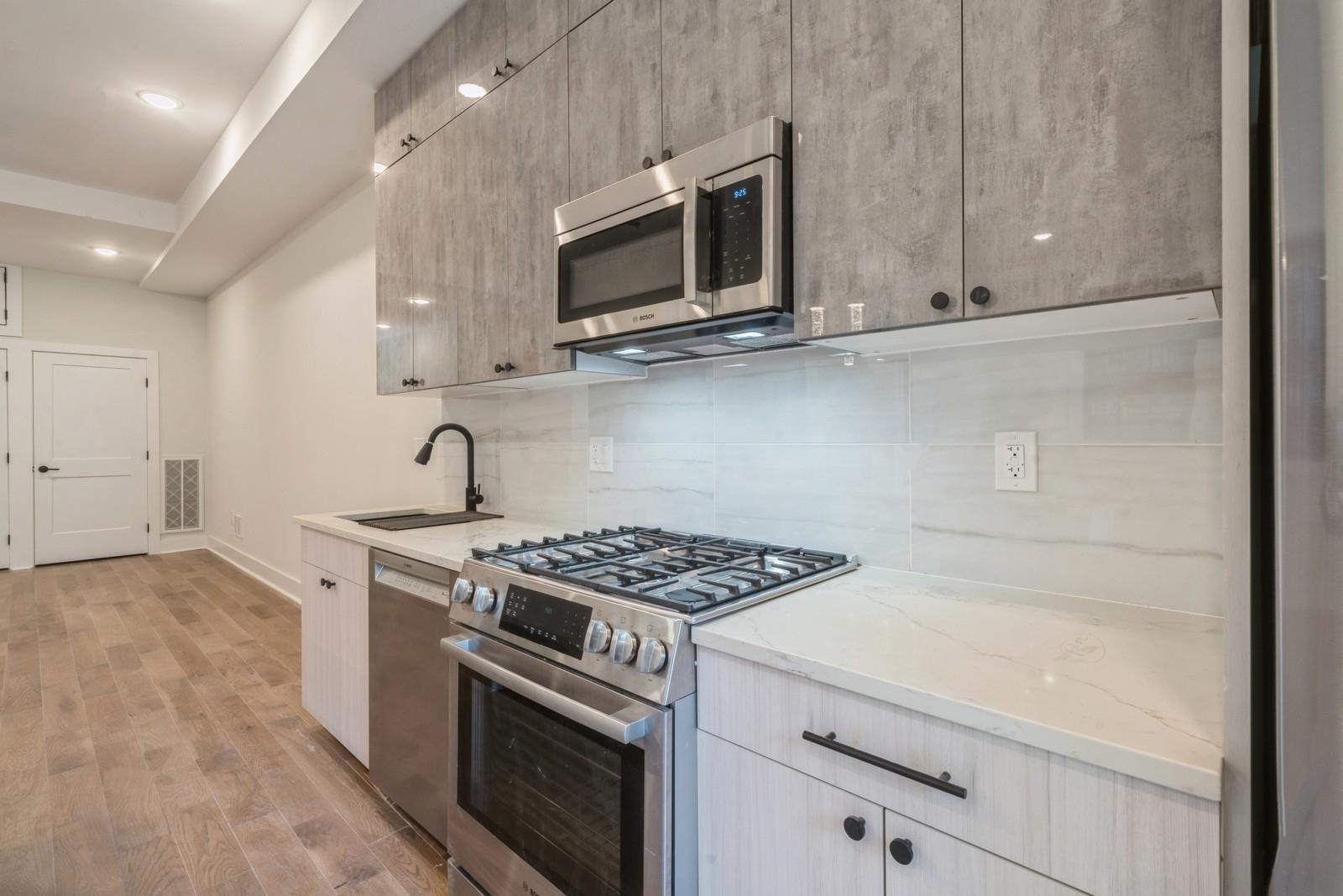 545 PALISADE AVE Unit: 2