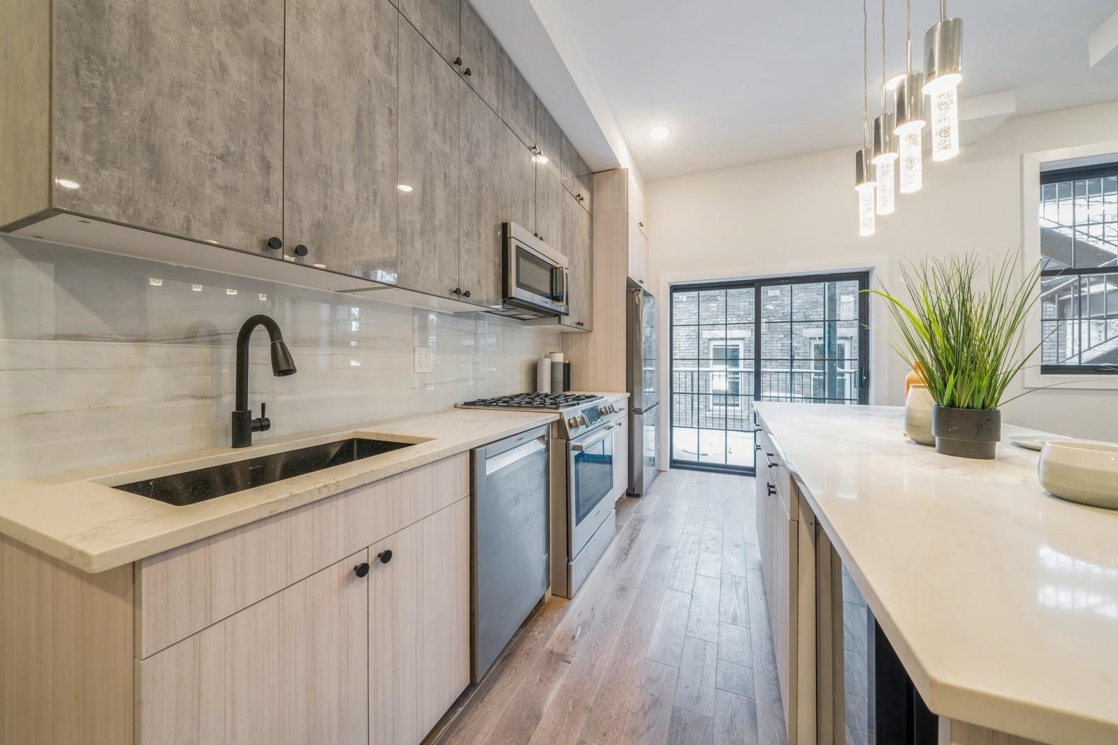 545 PALISADE AVE Unit: 1
